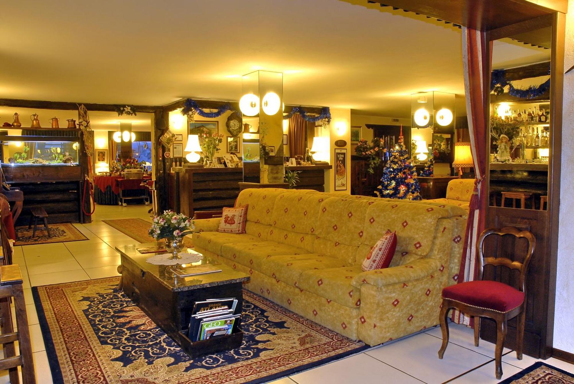 Hotel Edelweiss & Spa Чезана-Торинезе Экстерьер фото