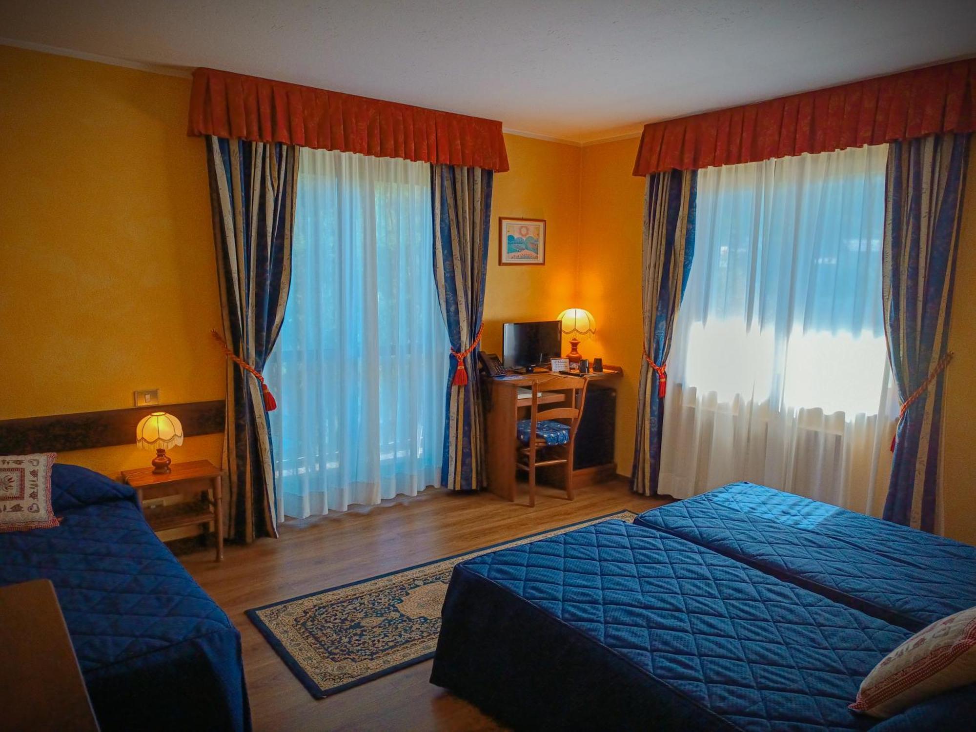 Hotel Edelweiss & Spa Чезана-Торинезе Экстерьер фото